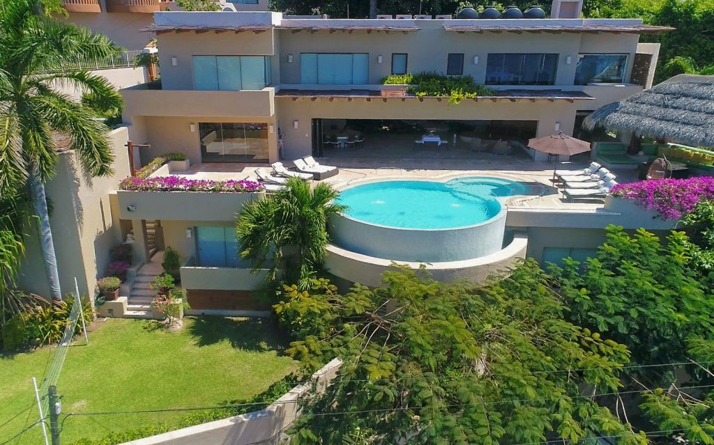 vacation-rental-homes-in-acapulco-luxury-homes-for-rent-in-acapulco-acapulco-villas-for-rent-houses-for-rent-in-acapulco-drone.jpg